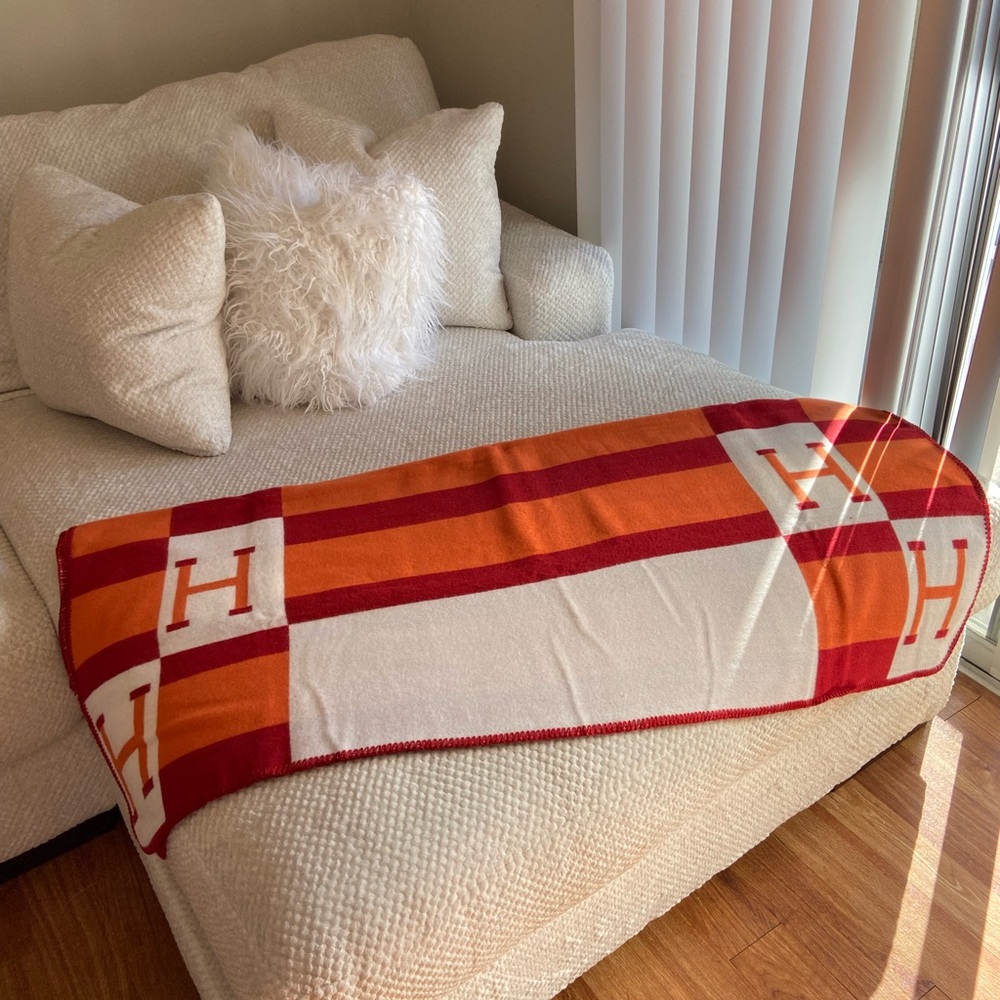 Hermès New Orange and Red Blanket NWOT